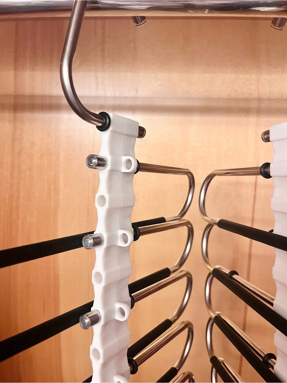 Amazon Metal Multi-Bar Space Saving Tie Scarf Belt Hanger in Silver and Black
